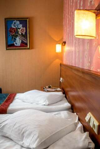 Отель Бухта Викингов Водники Стандартный двухместный номер с 2 отдельными кроватями-3